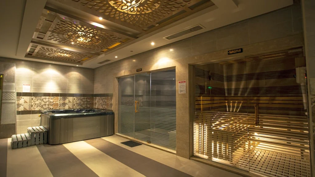 الفندق إيه أم سى رويال - الغردقة